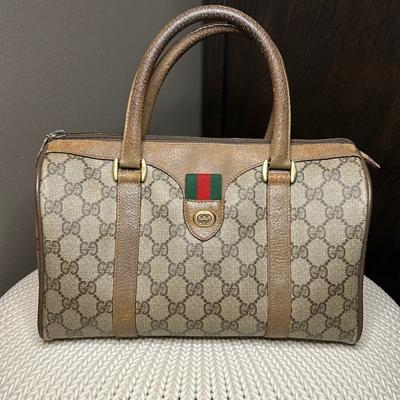 Gucci Handbags - Gucci Sherry Line Boston Bag